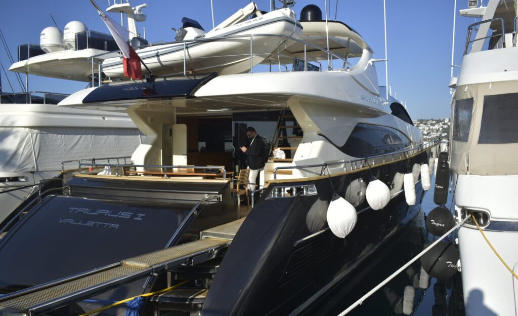 M.Y. “Taurus I” (Sunseeker 90) – 2025.01.16.